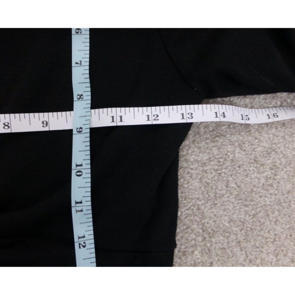 Better Be Black Long Sleeve Keyhole Crop Top - Picture 8 of 9